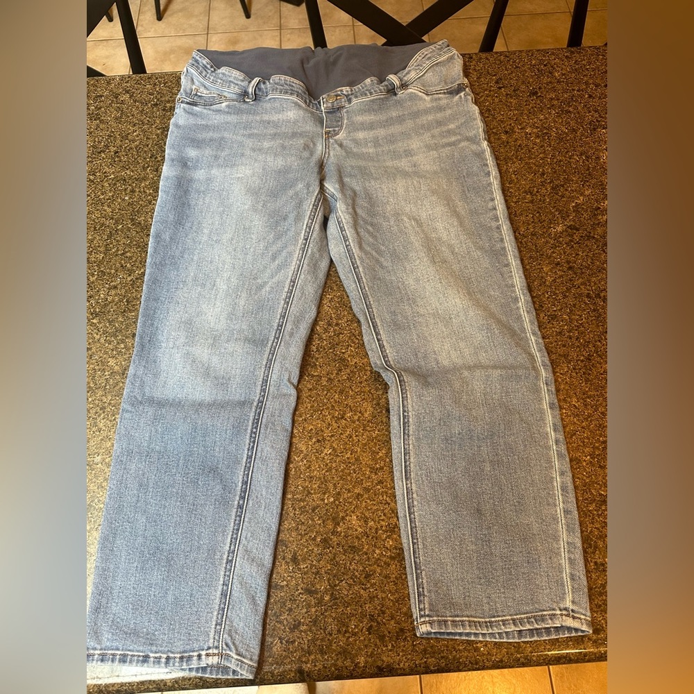 H&M Matenity jean size Large